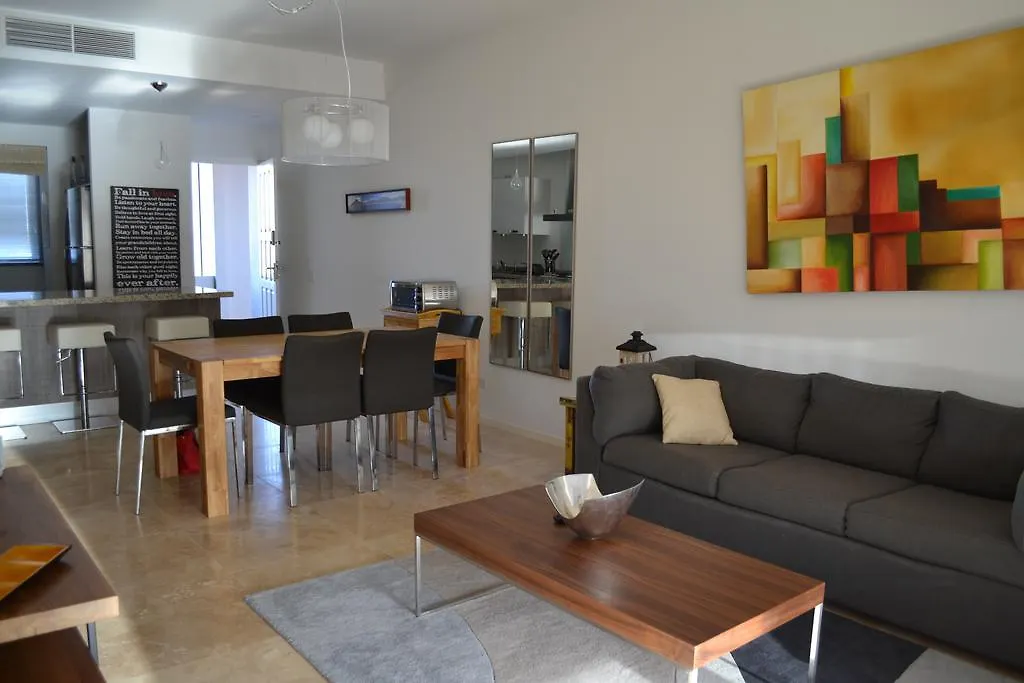 Isla Bonita Residences Οράνχεσταντ 0*,