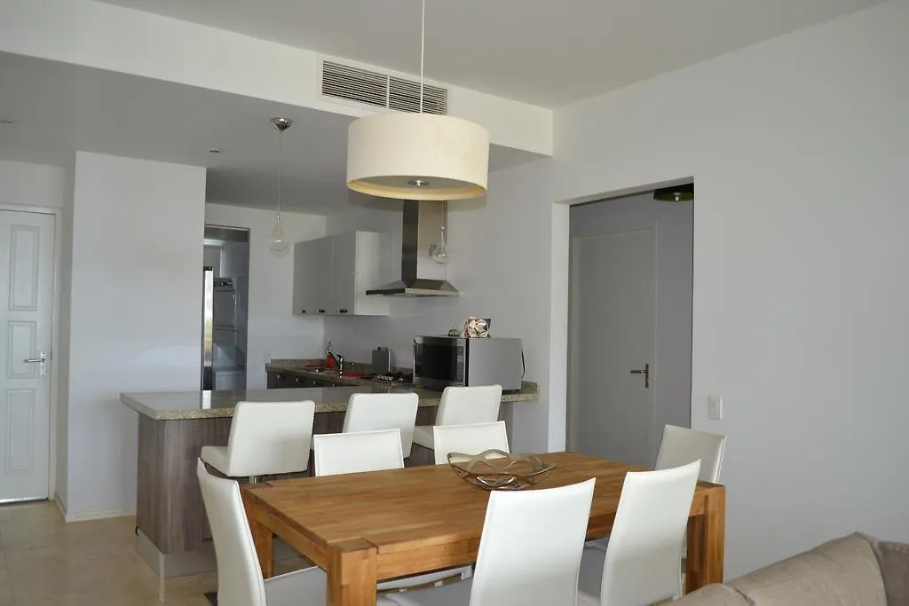 Isla Bonita Residences 奥拉涅斯塔德