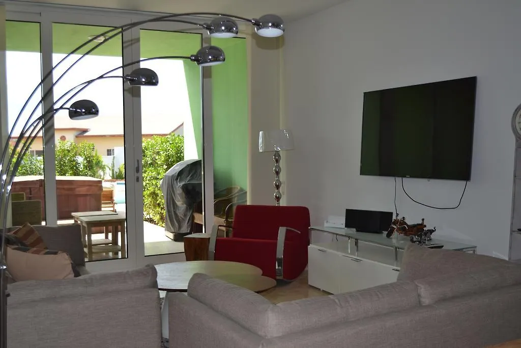 Isla Bonita Residences 奥拉涅斯塔德 0*,